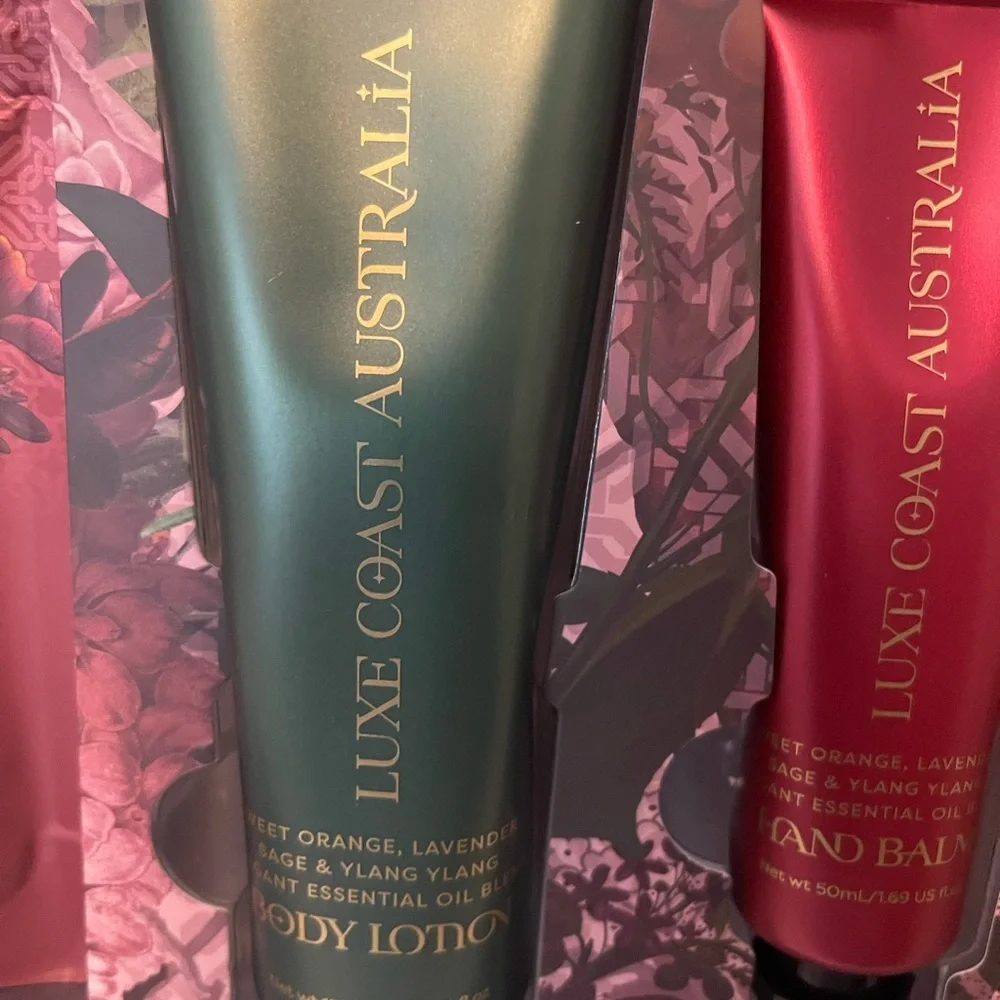 Luxury Bath & Body Gift Set - Brand New - Picture 4 of 5